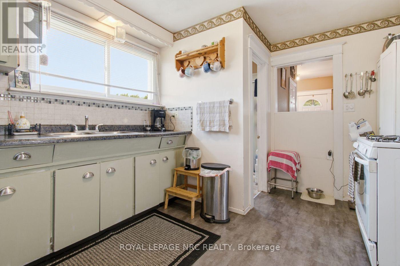 267 KILLALY STREET E - 13