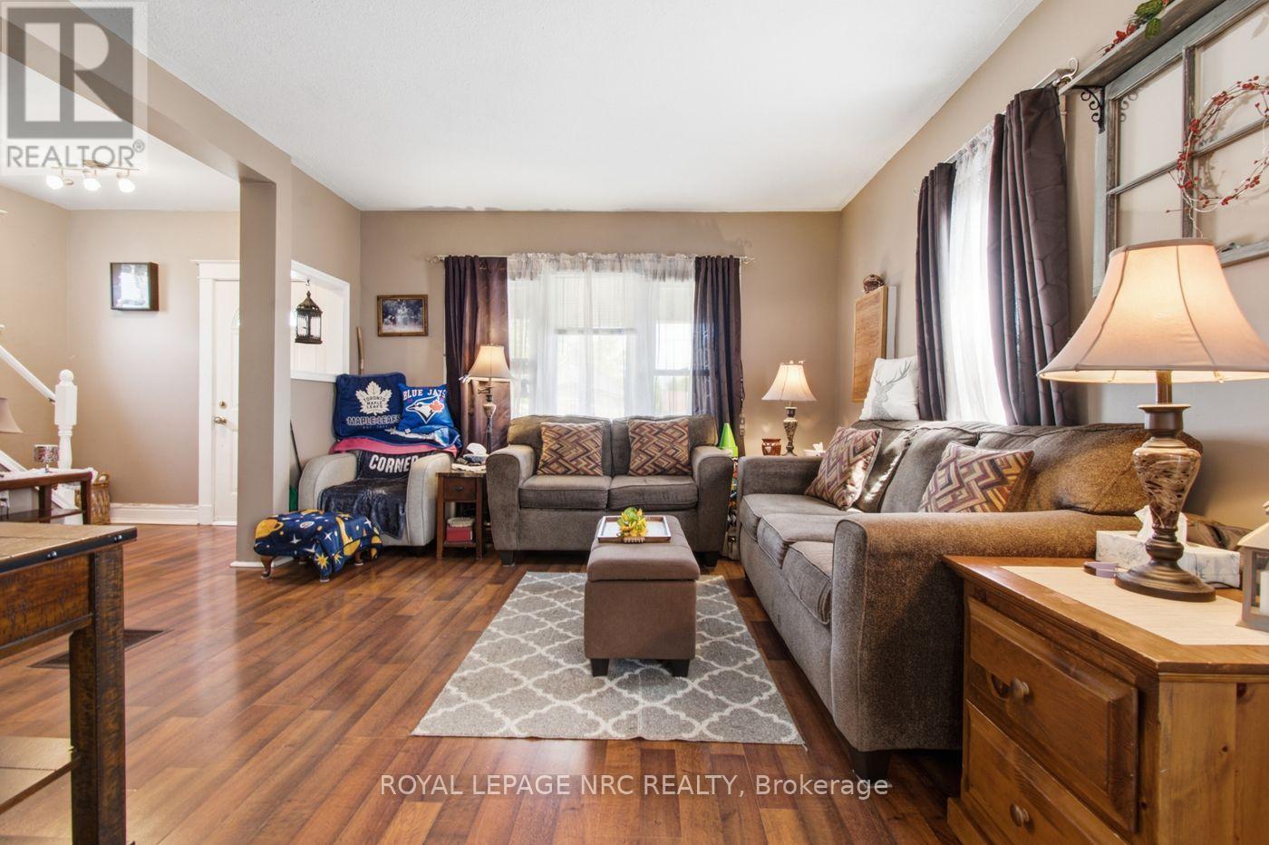 267 KILLALY STREET E - 4