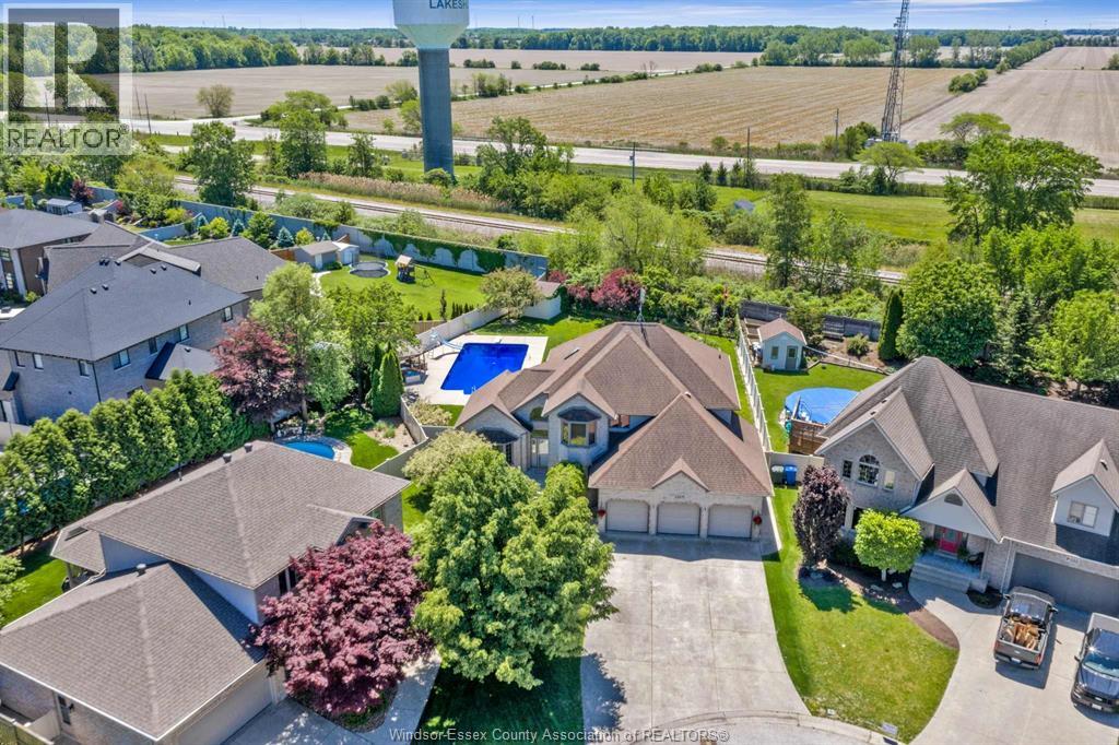 130 Pheasant Run DRIVE - 2