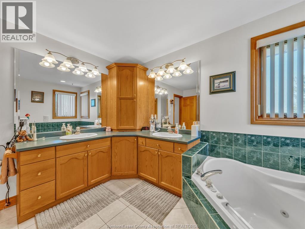 130 Pheasant Run DRIVE - 25