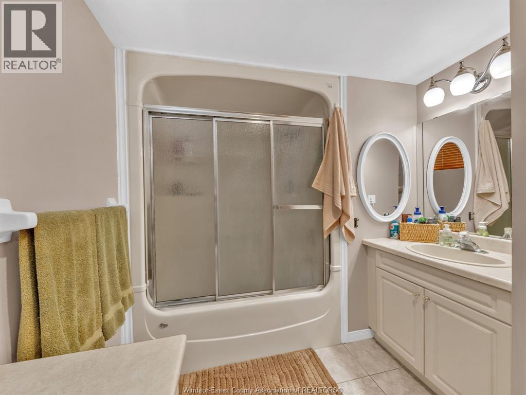 130 Pheasant Run DRIVE - 32