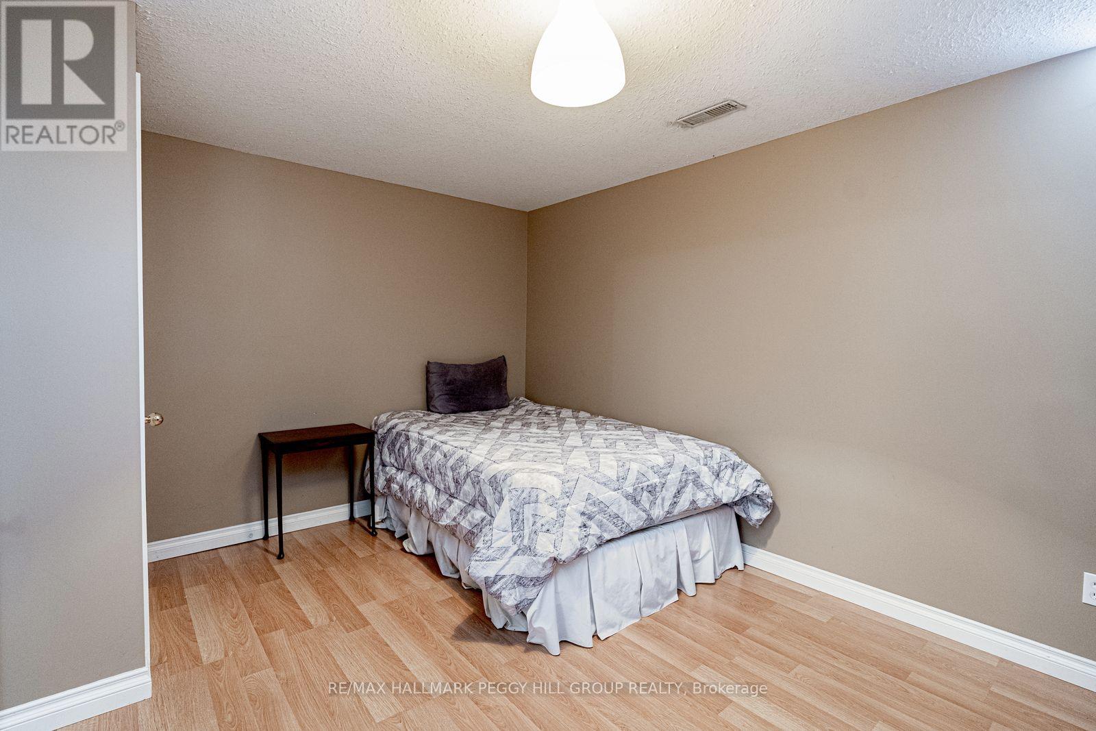1 VALLEY VIEW COURT - Image 17