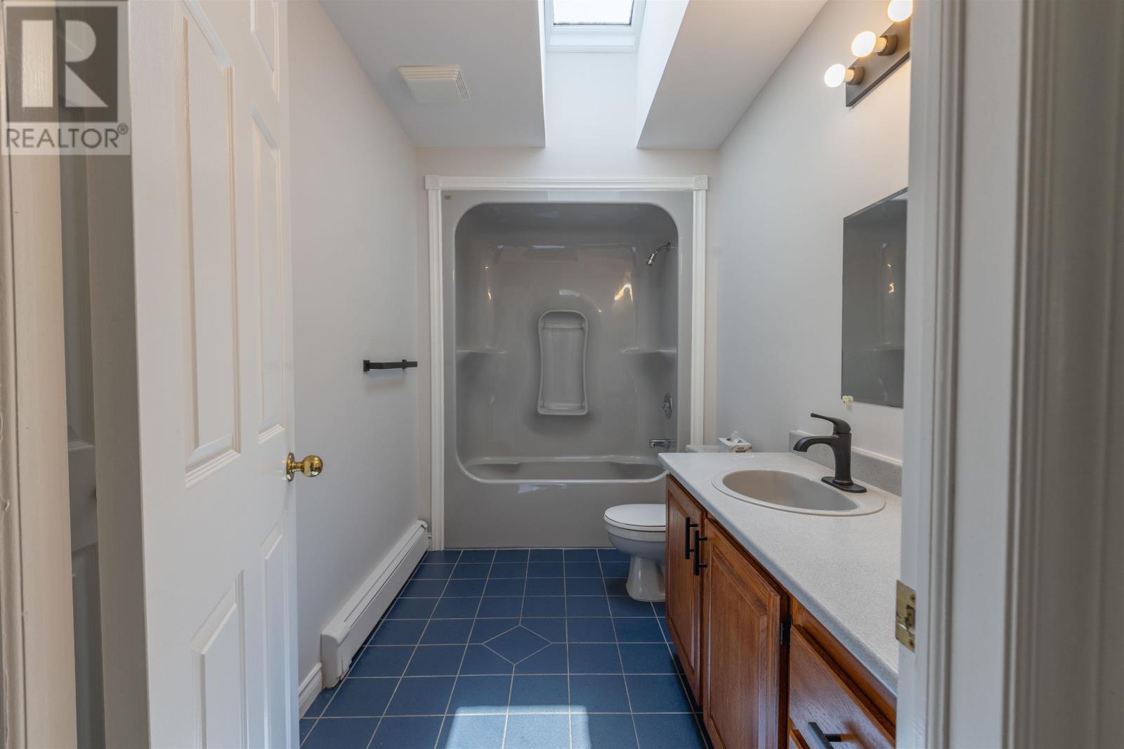 124 Westridge Crescent - 29