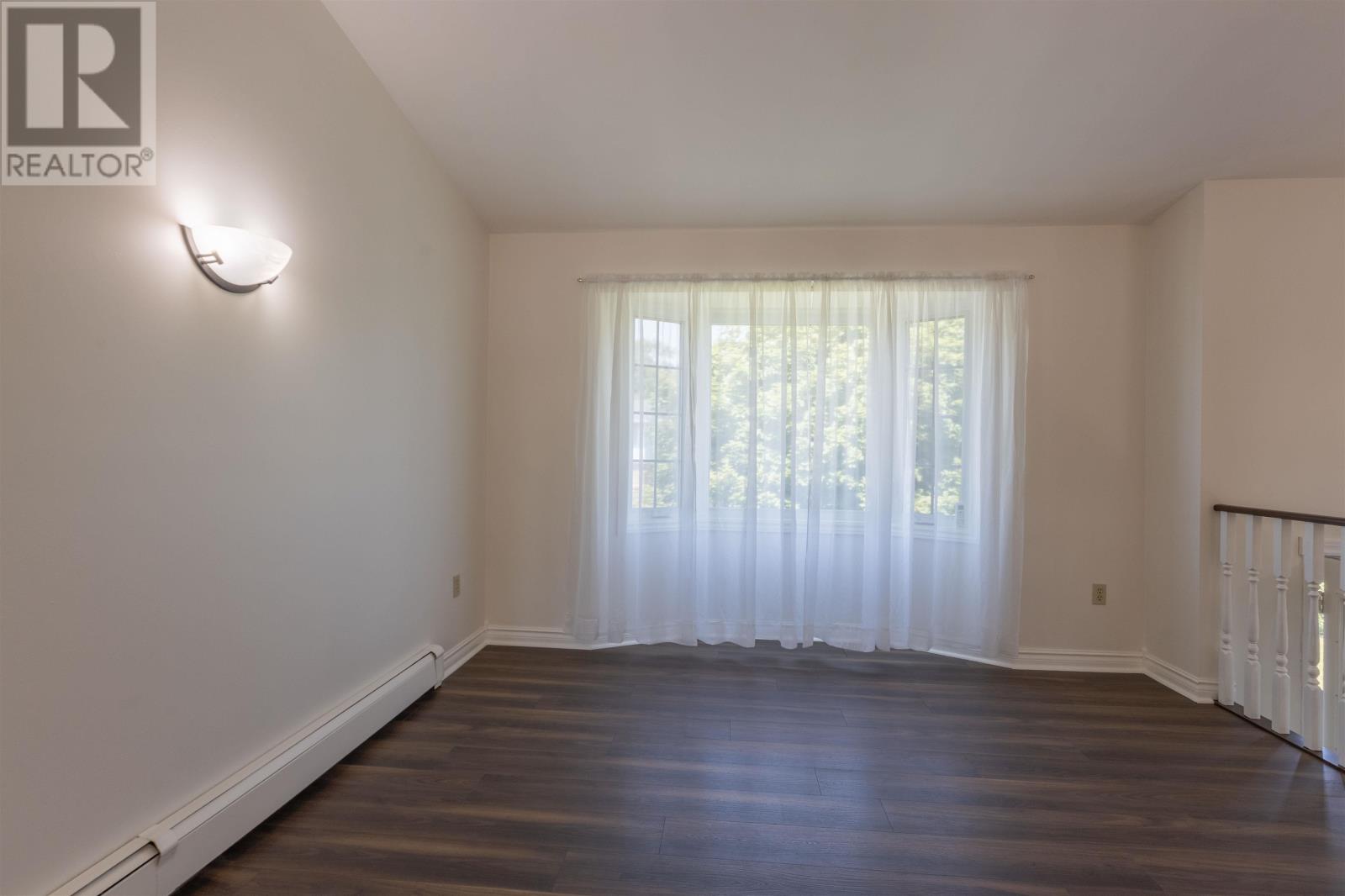 124 Westridge Crescent - 31