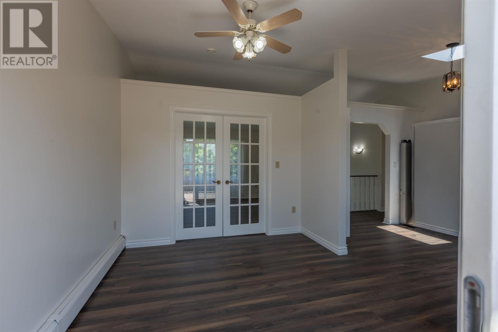 124 Westridge Crescent - 8