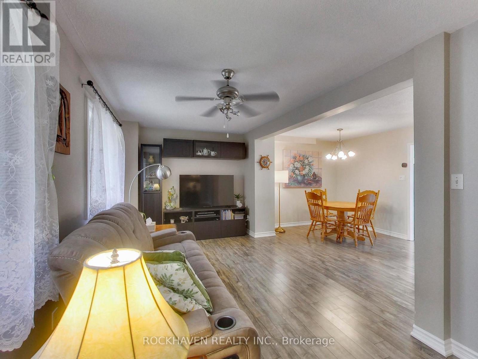 32 MAPLE AVENUE - 12