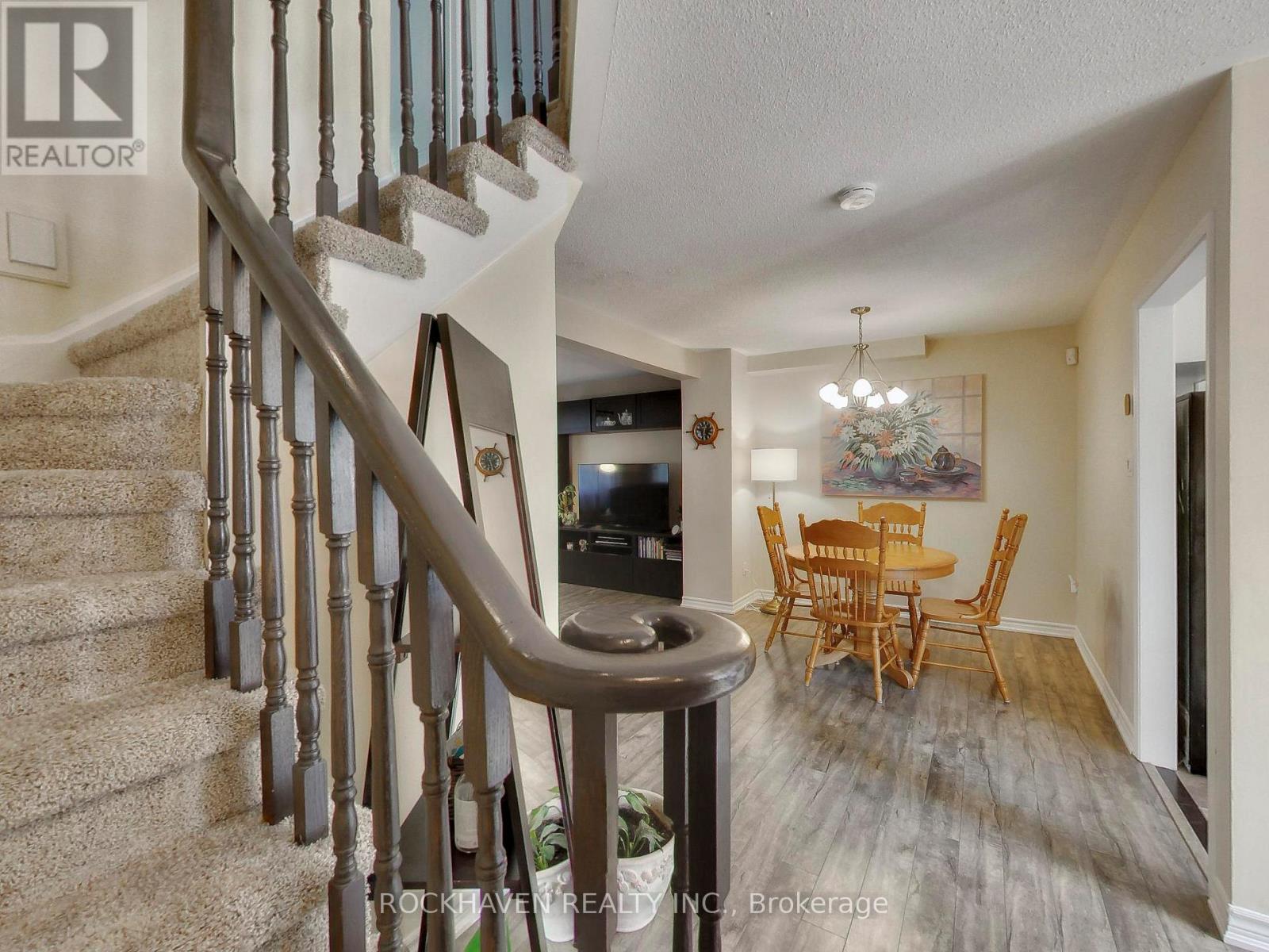 32 MAPLE AVENUE - 7