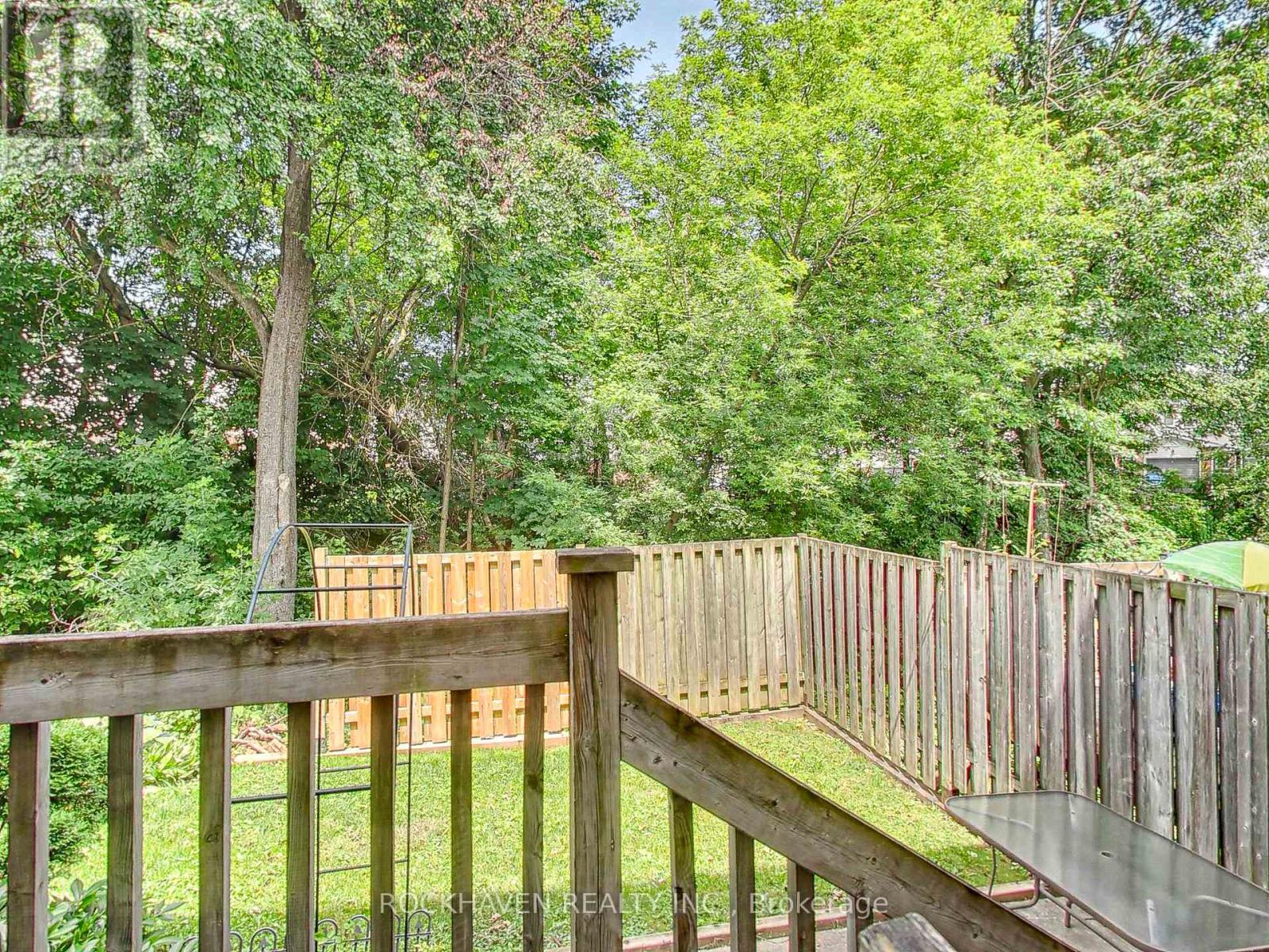 32 MAPLE AVENUE - 4