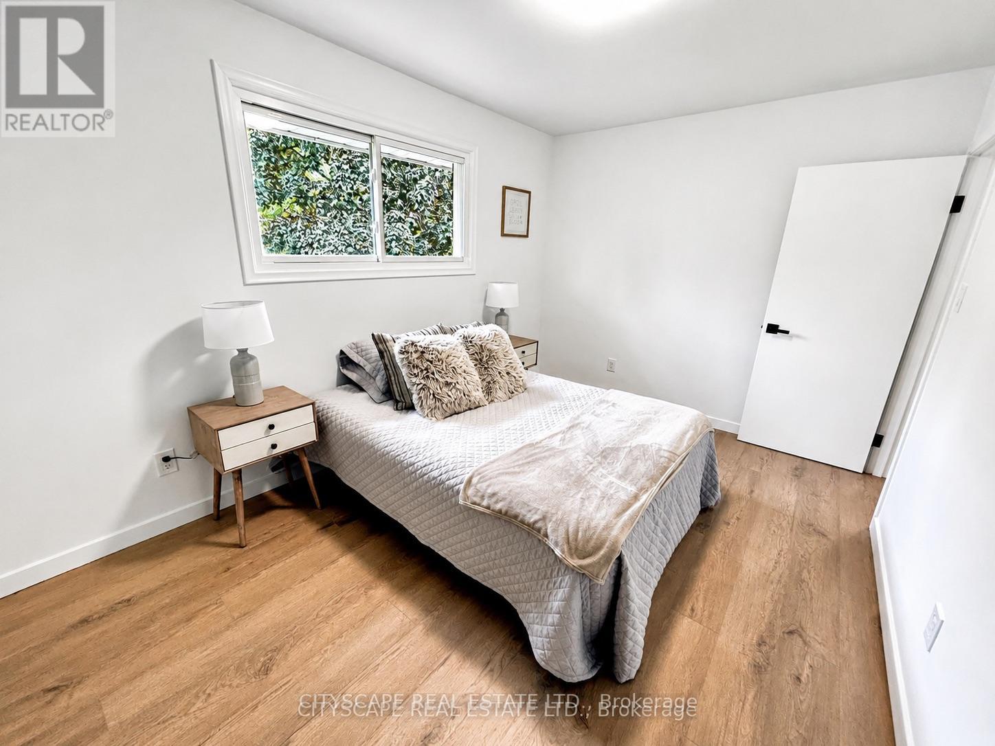 39 CAROUSEL AVENUE - 11
