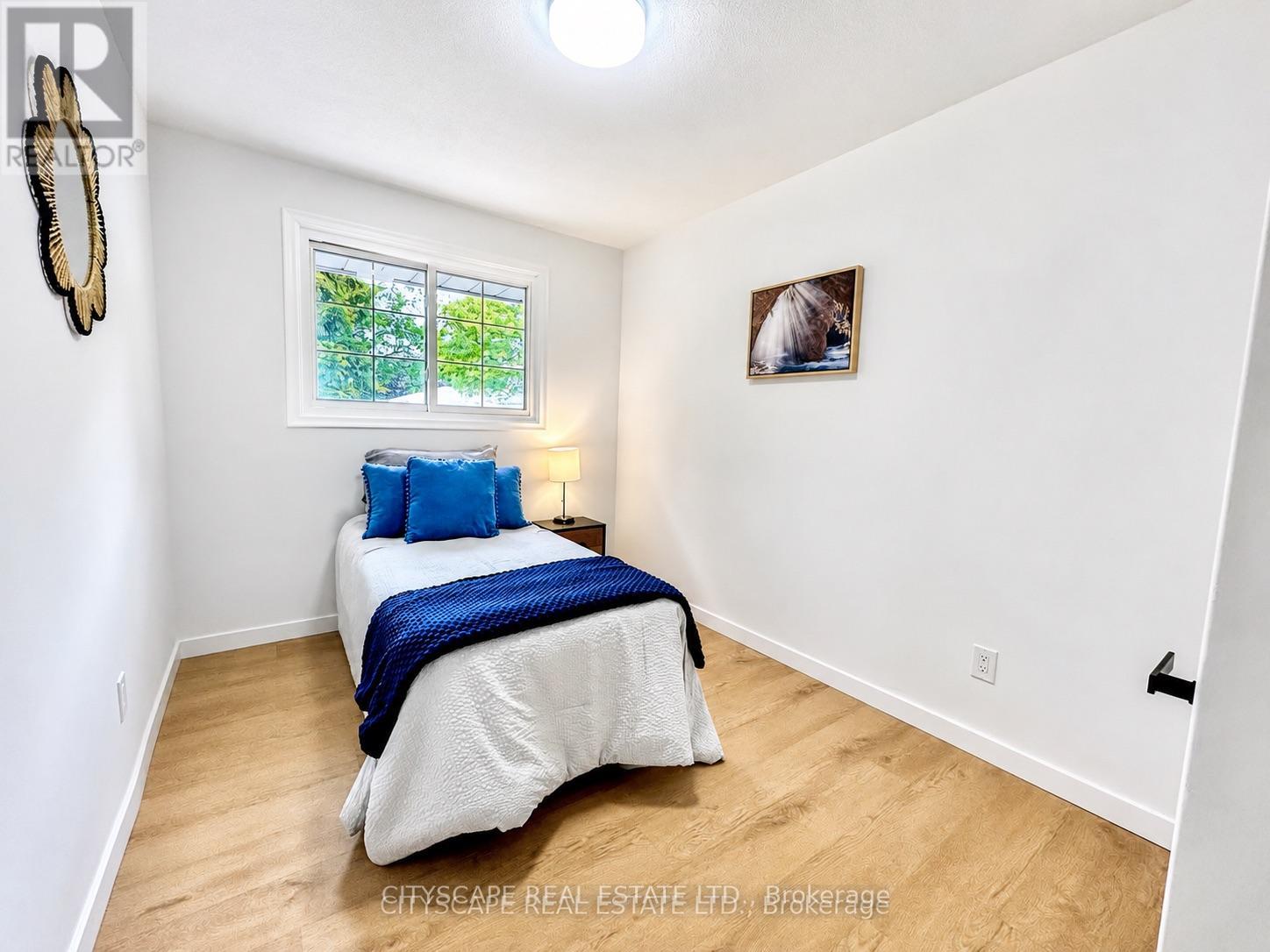 39 CAROUSEL AVENUE - 13