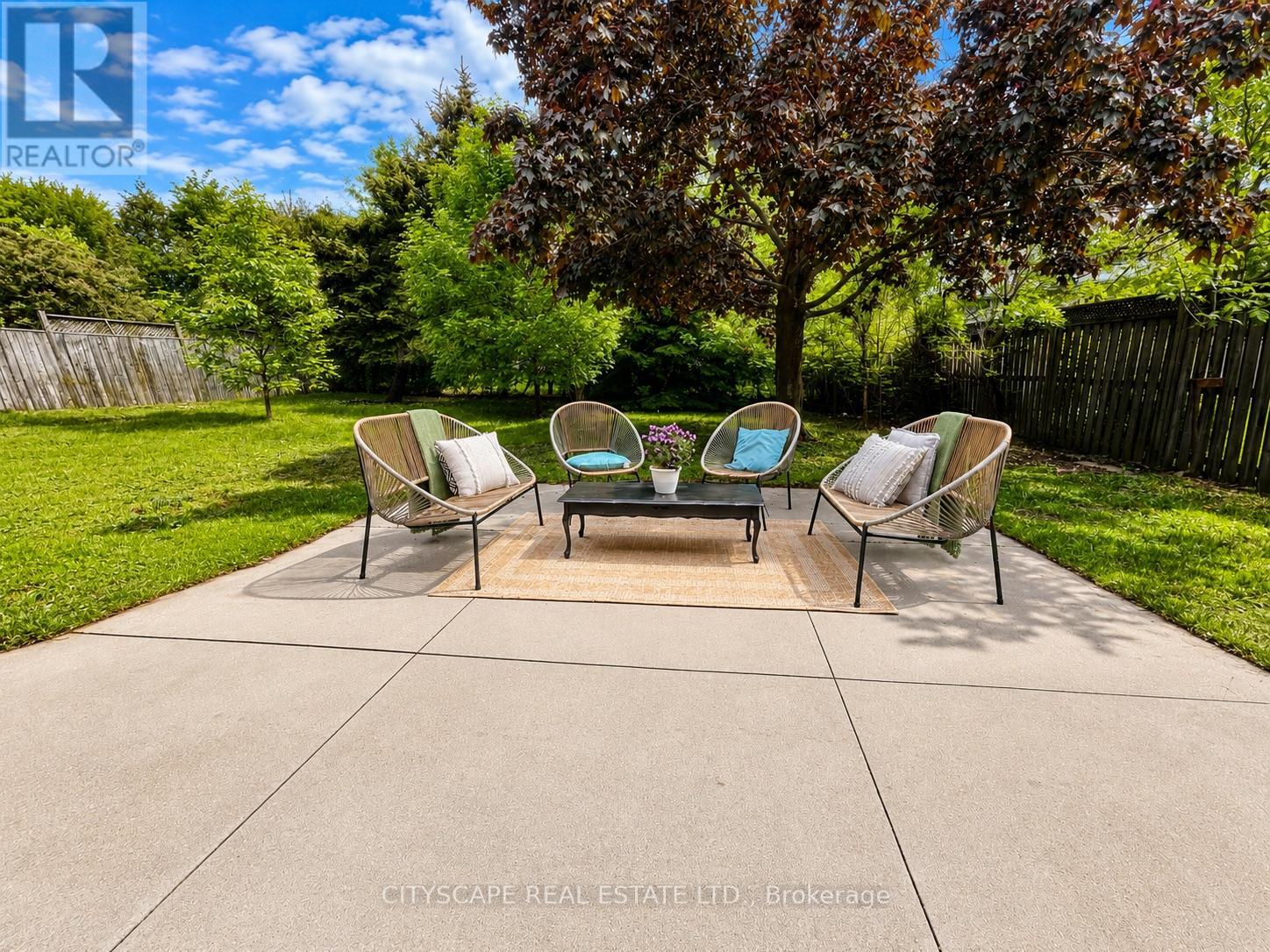 39 CAROUSEL AVENUE - 19