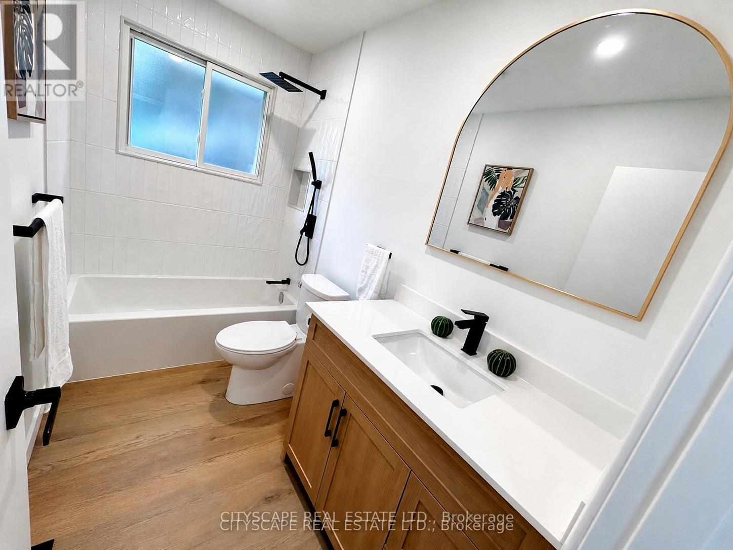 39 CAROUSEL AVENUE - 9