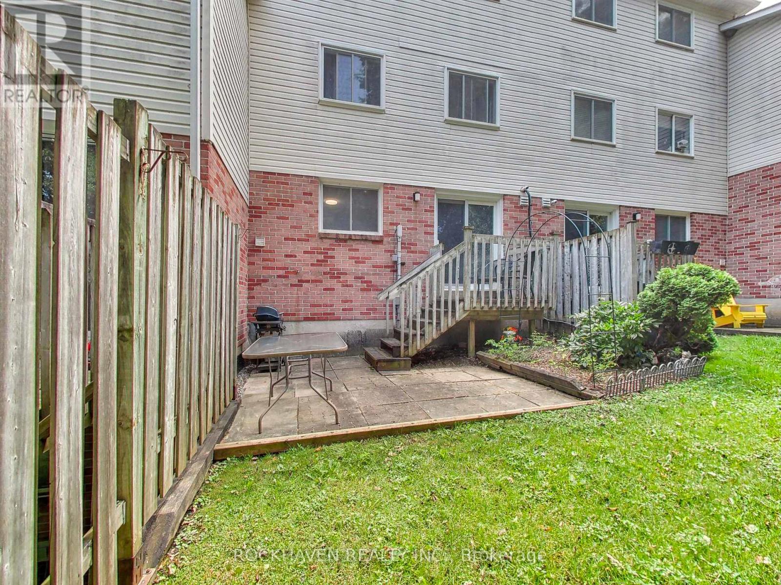 32 MAPLE AVENUE - 42
