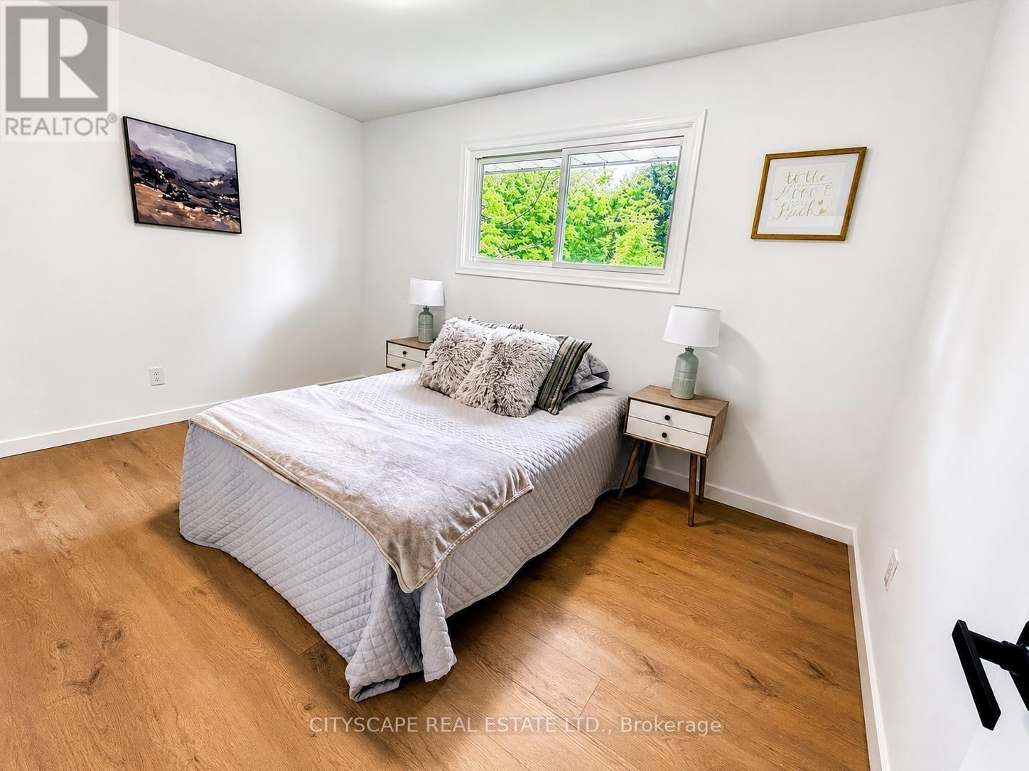 39 CAROUSEL AVENUE - 10