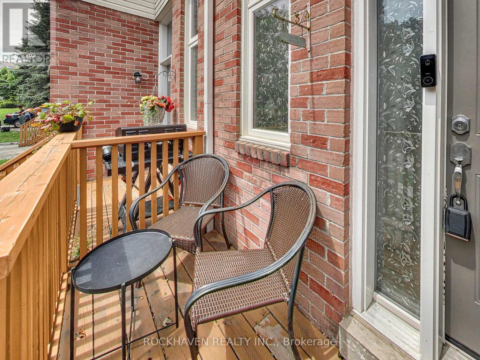 32 MAPLE AVENUE - 6