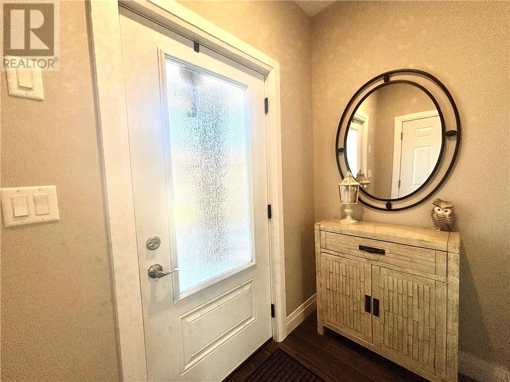 2512 Parkview Drive Unit# E16 - 5