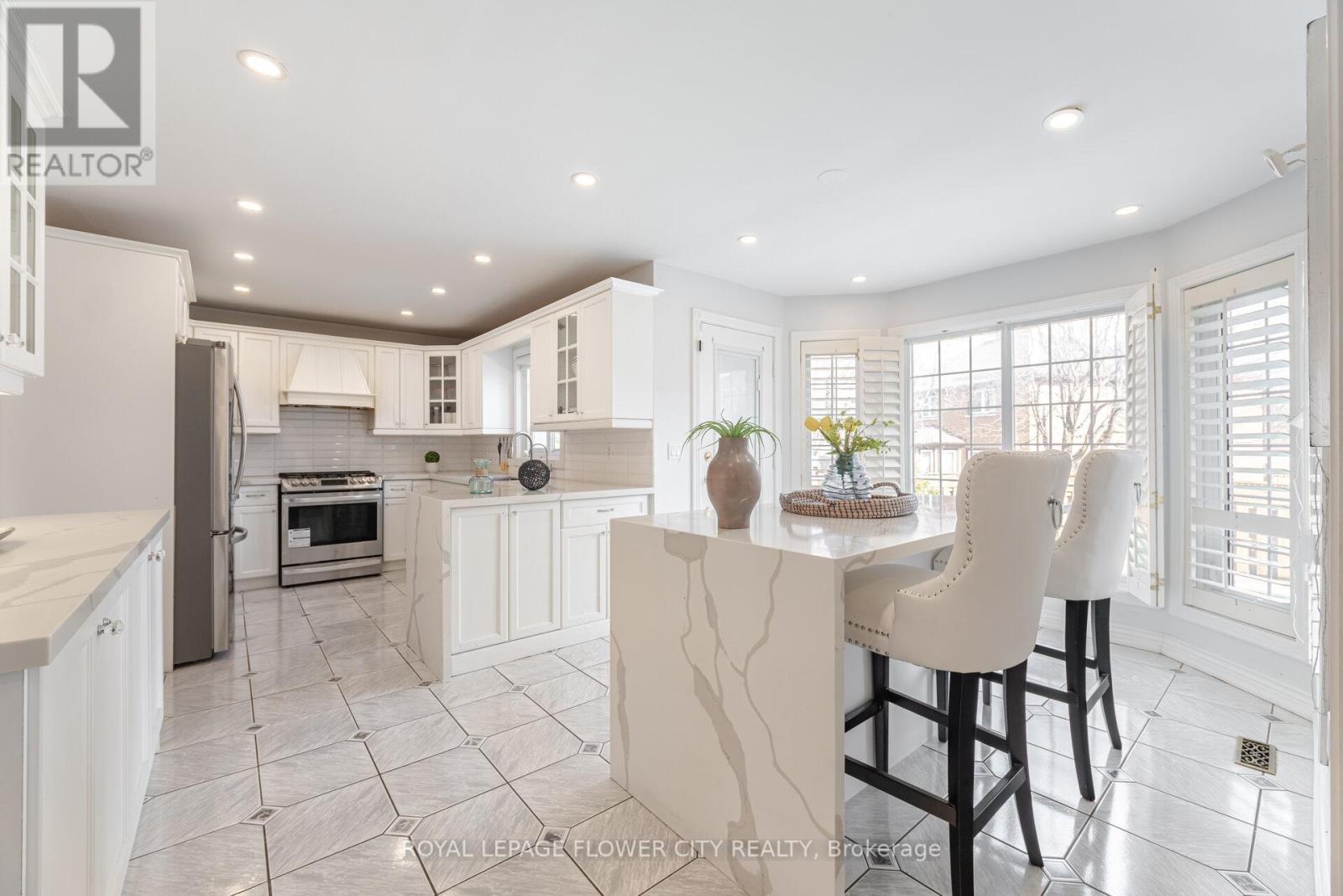 47 BURGBY AVENUE - 10
