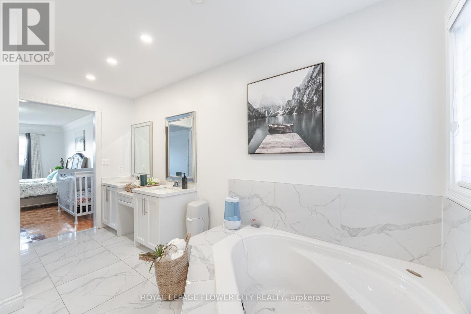 47 BURGBY AVENUE - 33
