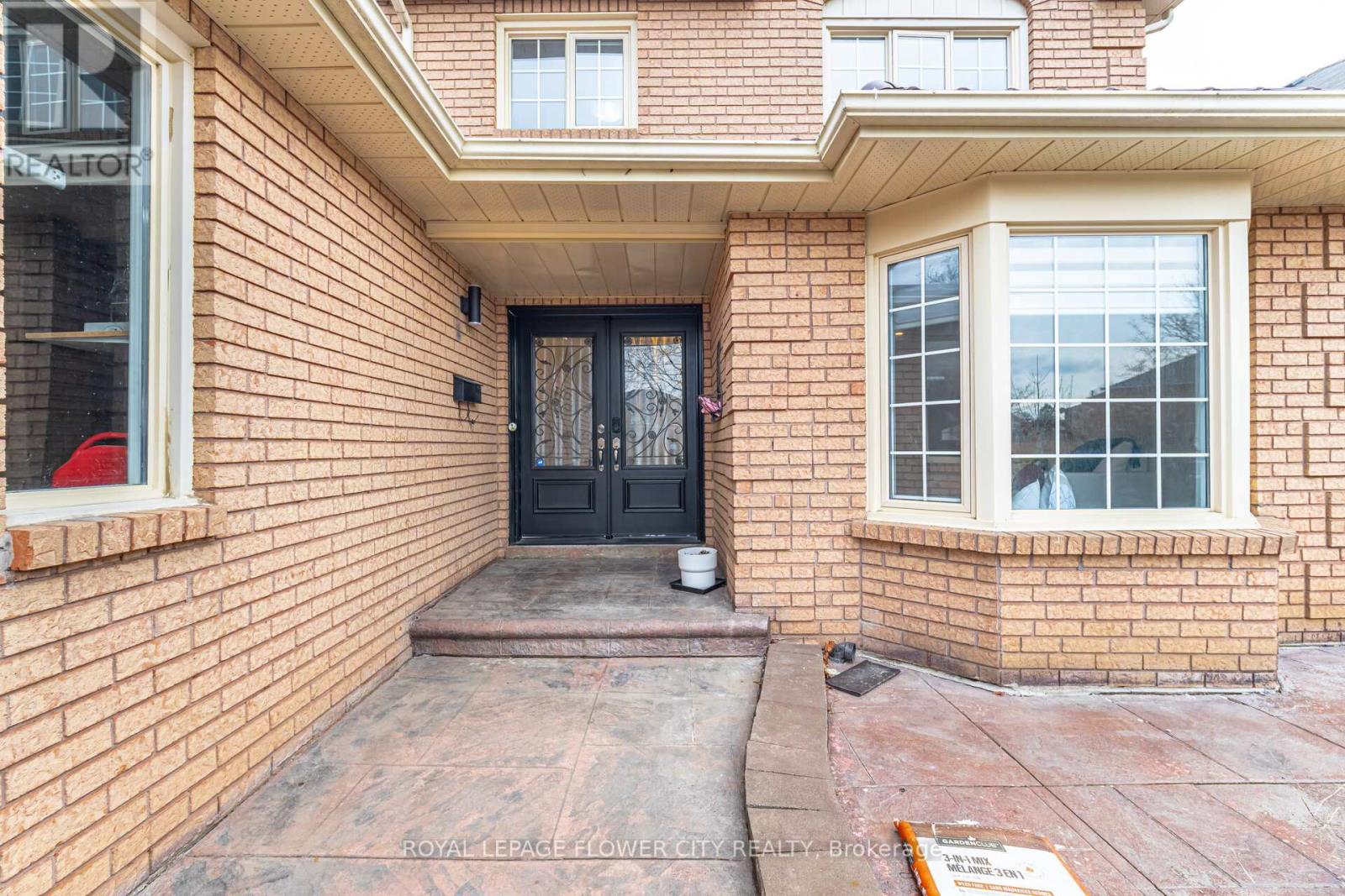 47 BURGBY AVENUE - 4