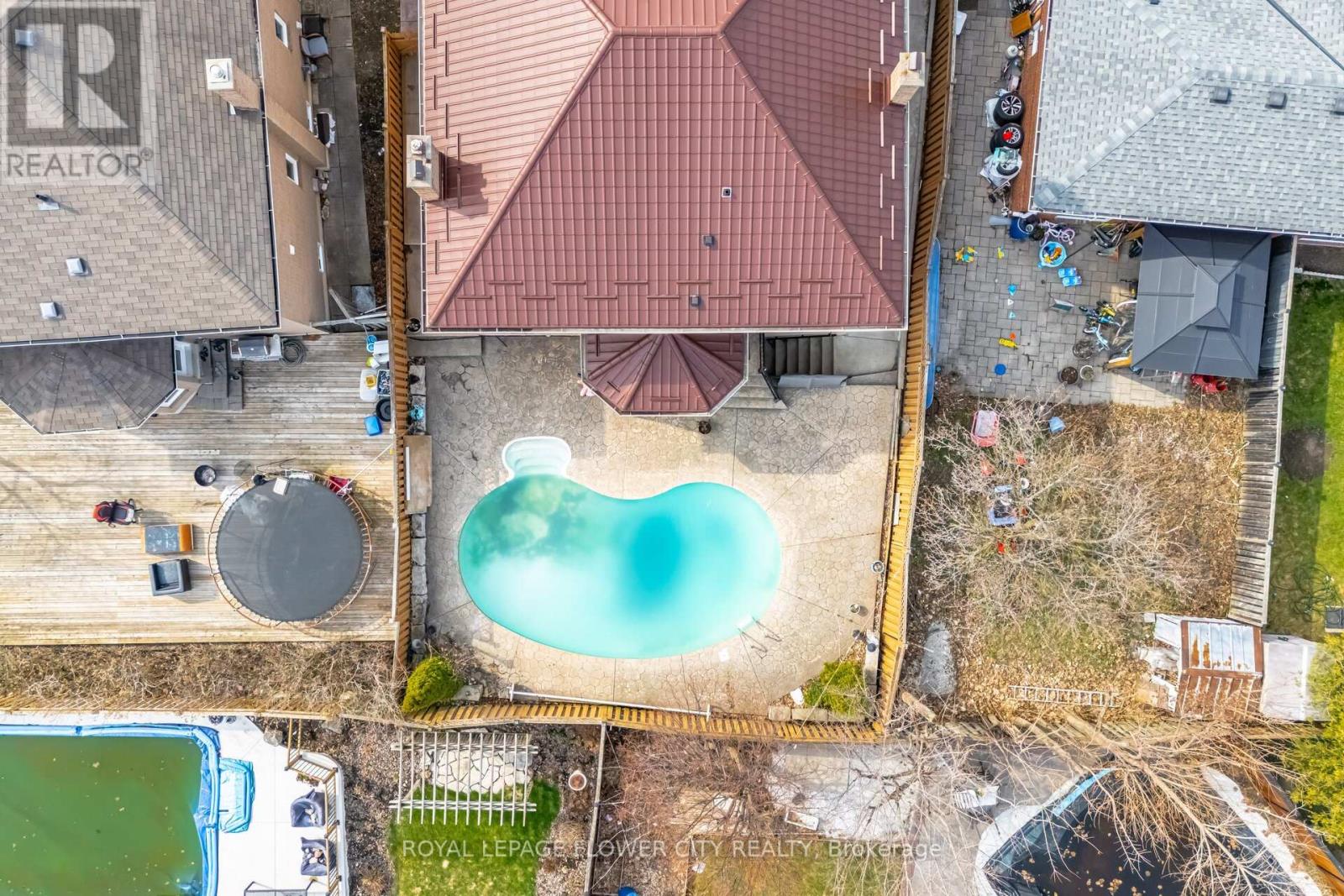 47 BURGBY AVENUE - 49