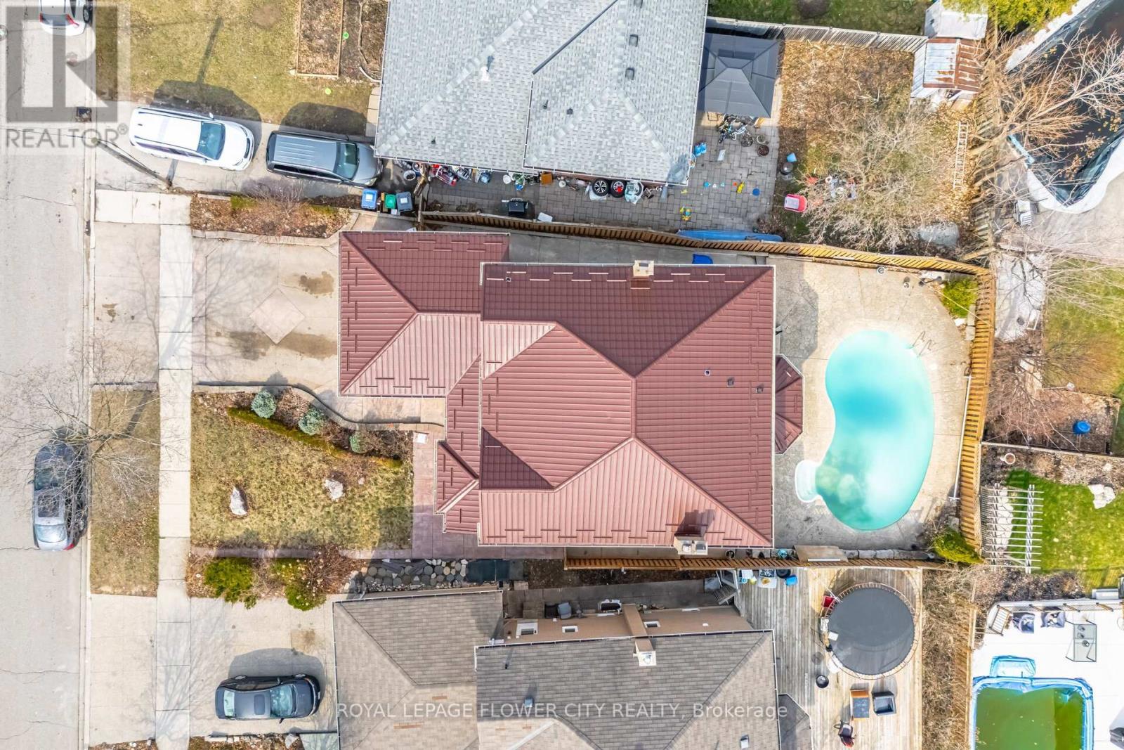 47 BURGBY AVENUE - 50