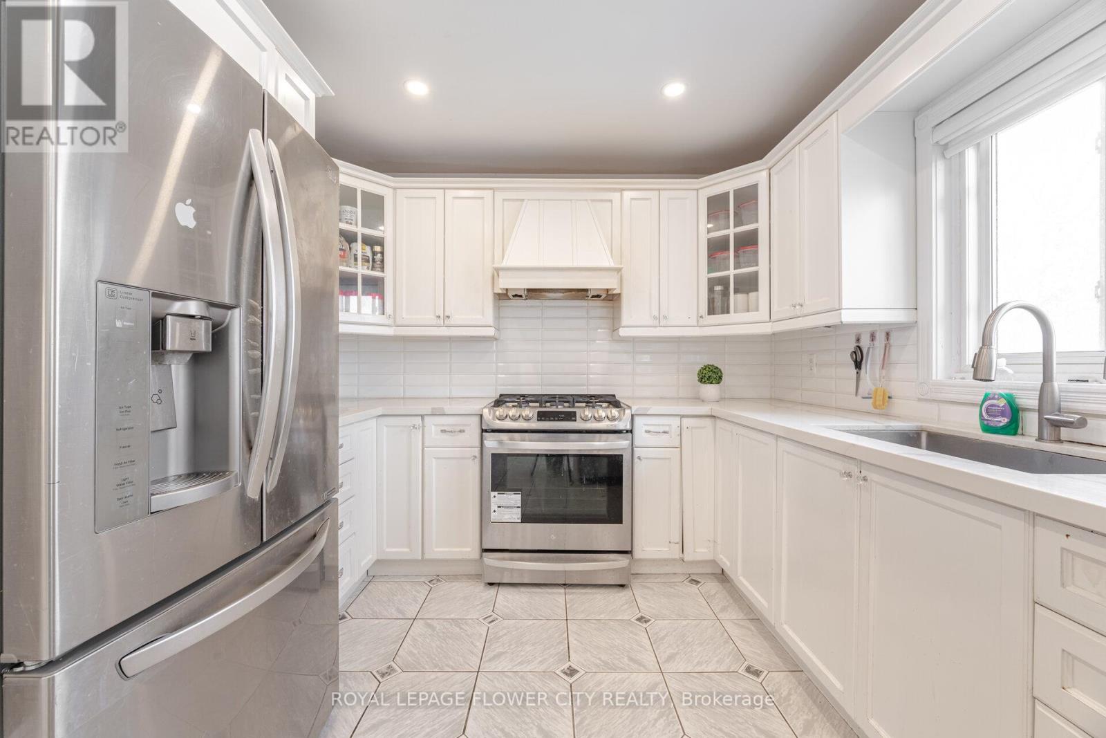 47 BURGBY AVENUE - 8