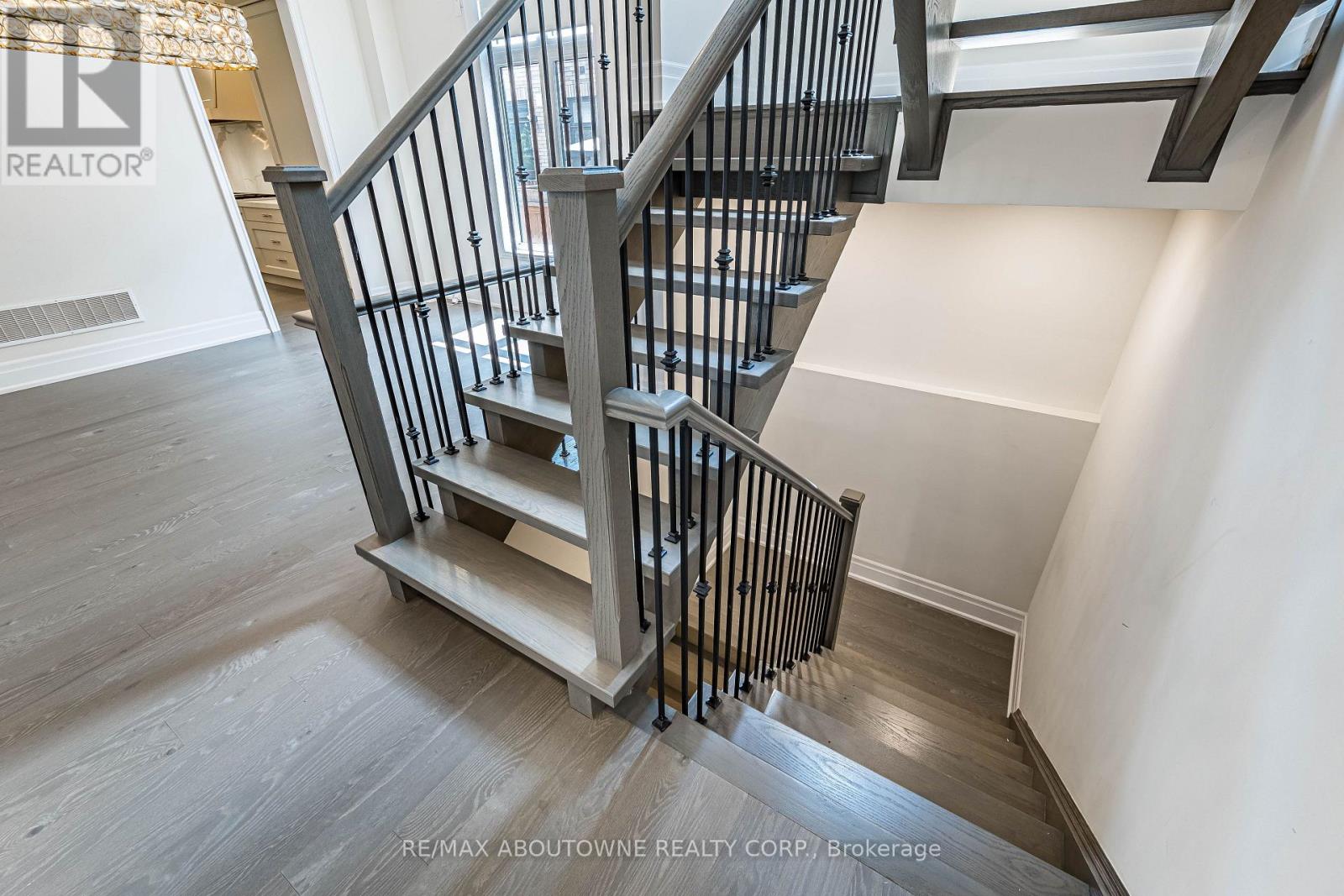 1217 IRONBRIDGE ROAD - 23