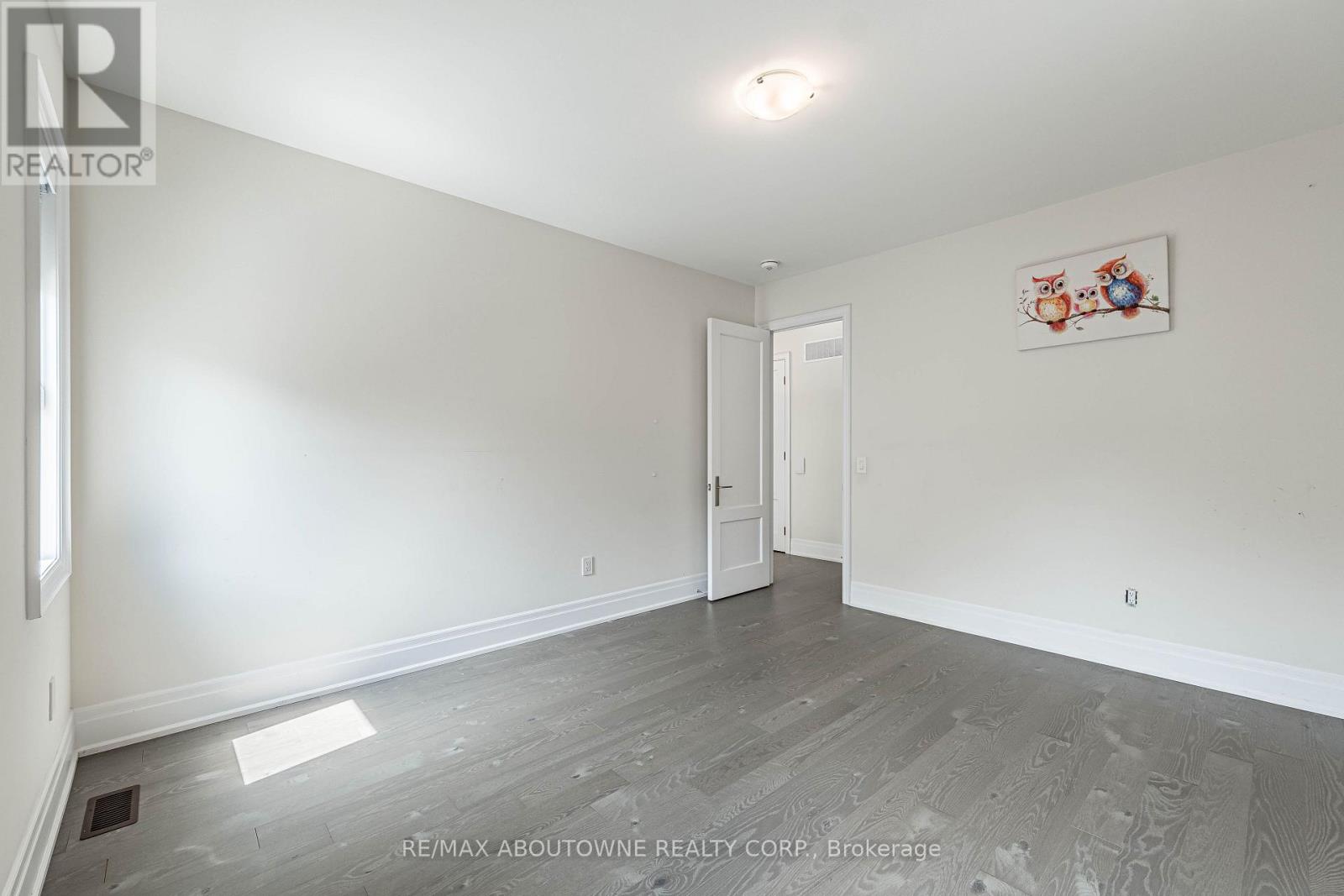 1217 IRONBRIDGE ROAD - 32