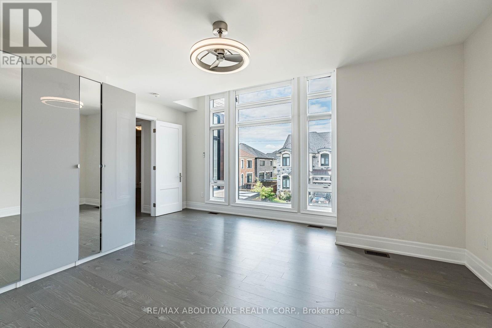1217 IRONBRIDGE ROAD - 33