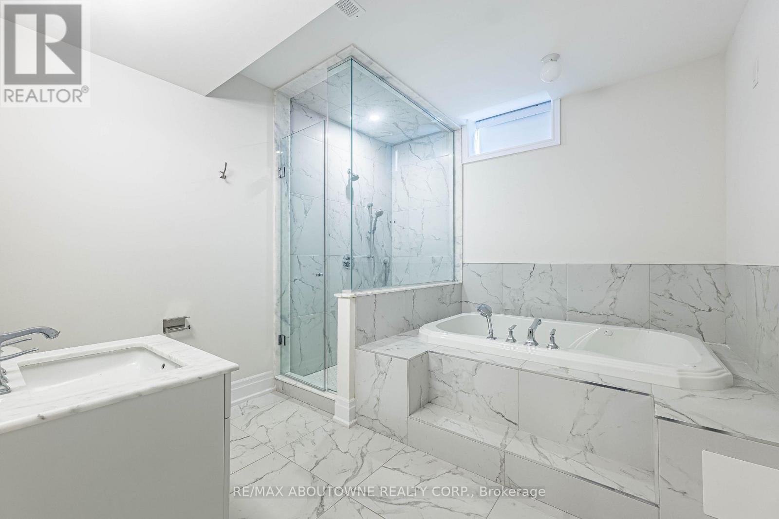 1217 IRONBRIDGE ROAD - 42