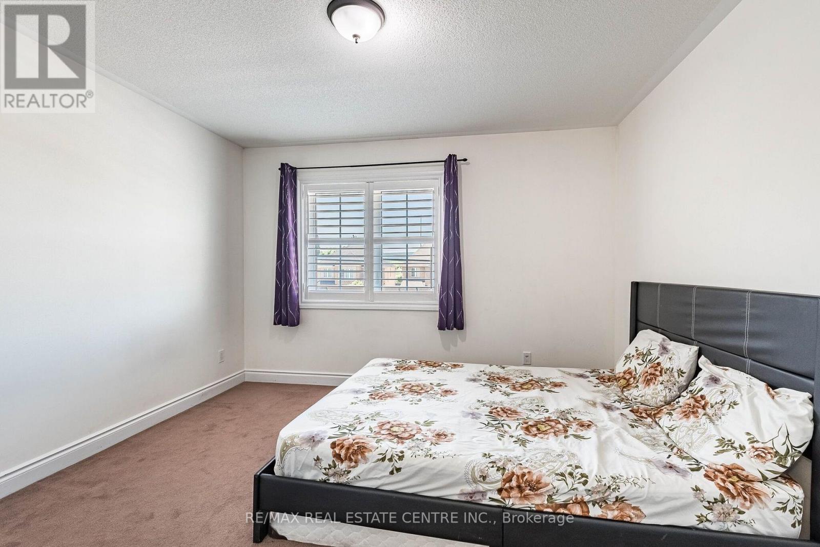 22 RED ASH COURT - 20