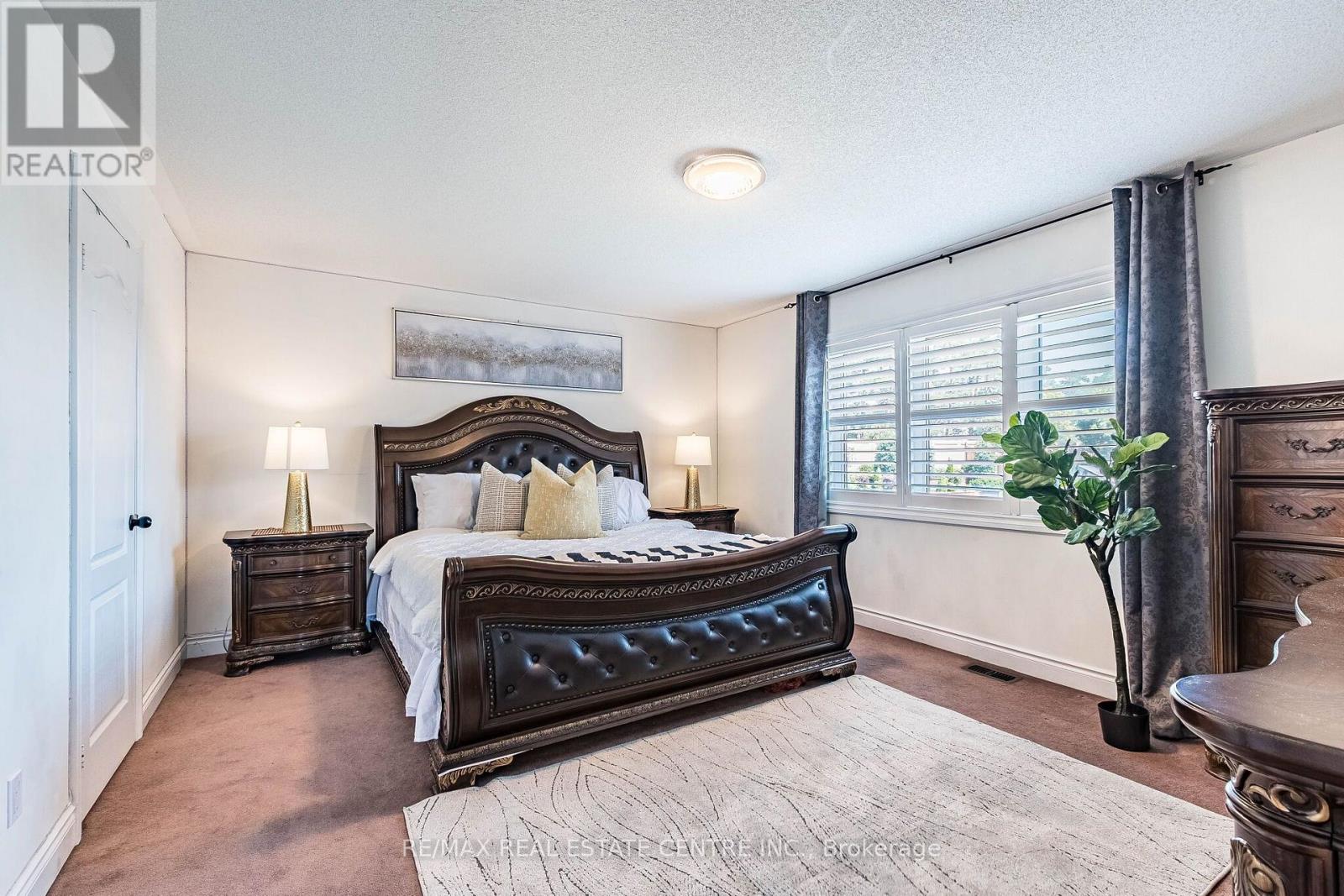 22 RED ASH COURT - 30