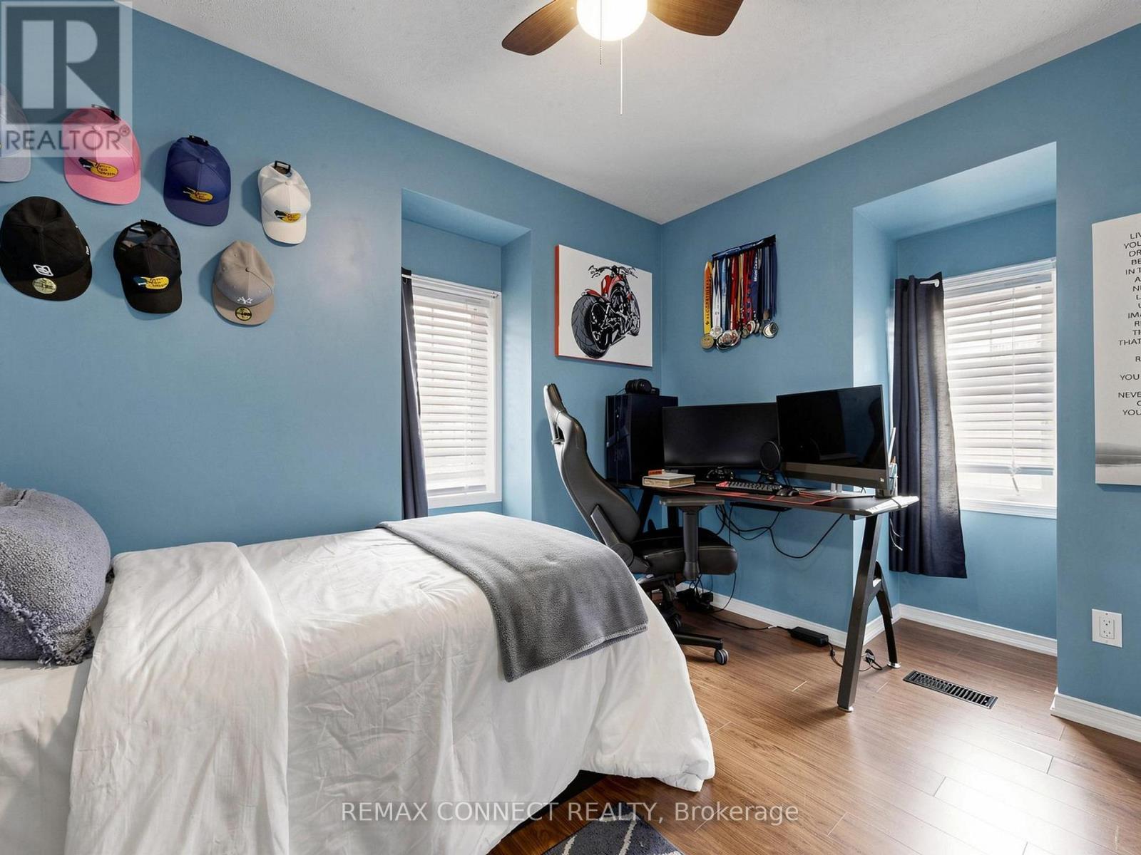 #304 58 SIDNEY BELSEY CRESCENT - 26