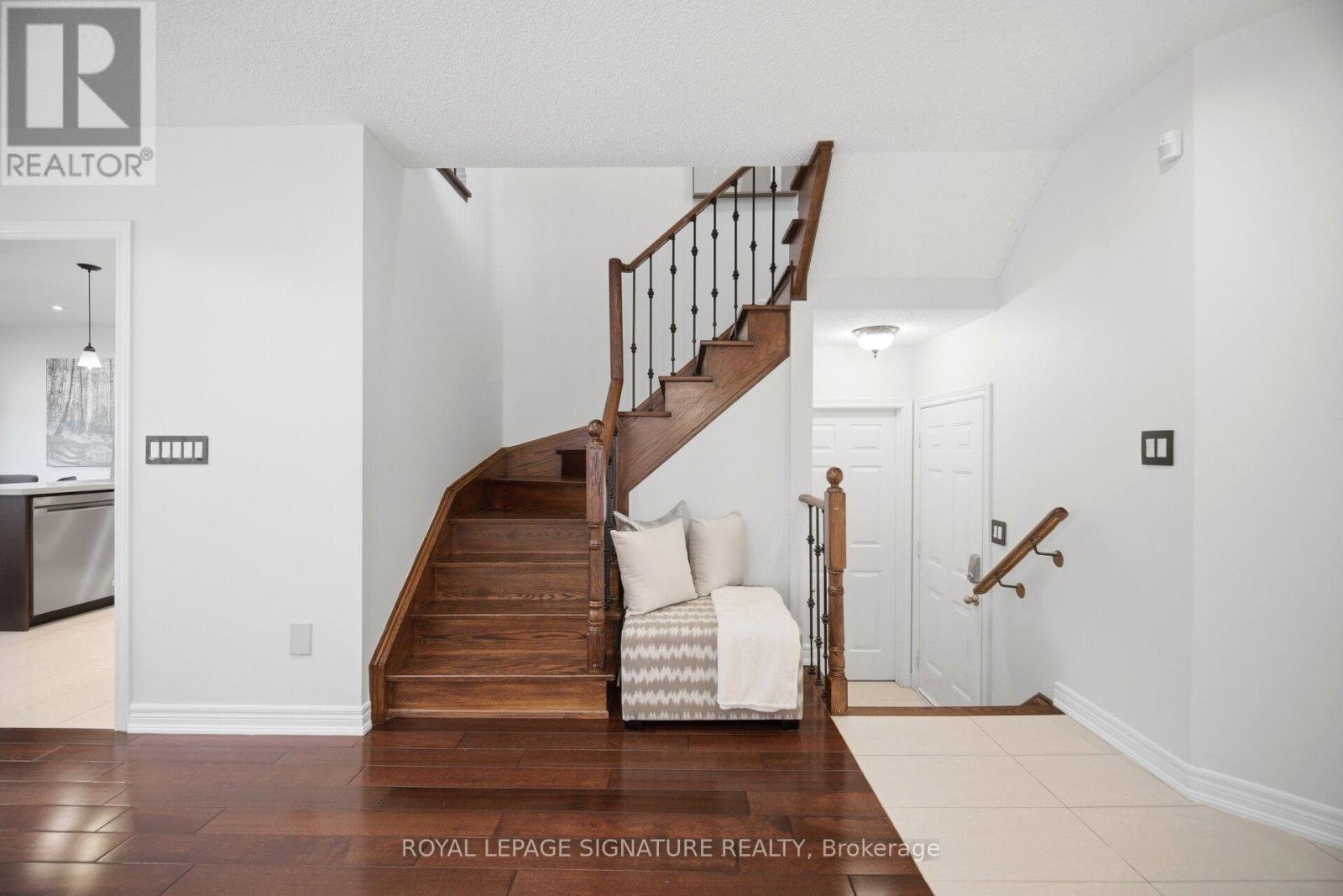 901 KNOTTY PINE GROVE - 19