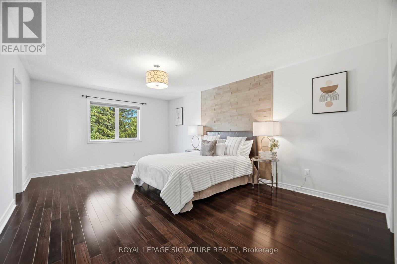 901 KNOTTY PINE GROVE - 21