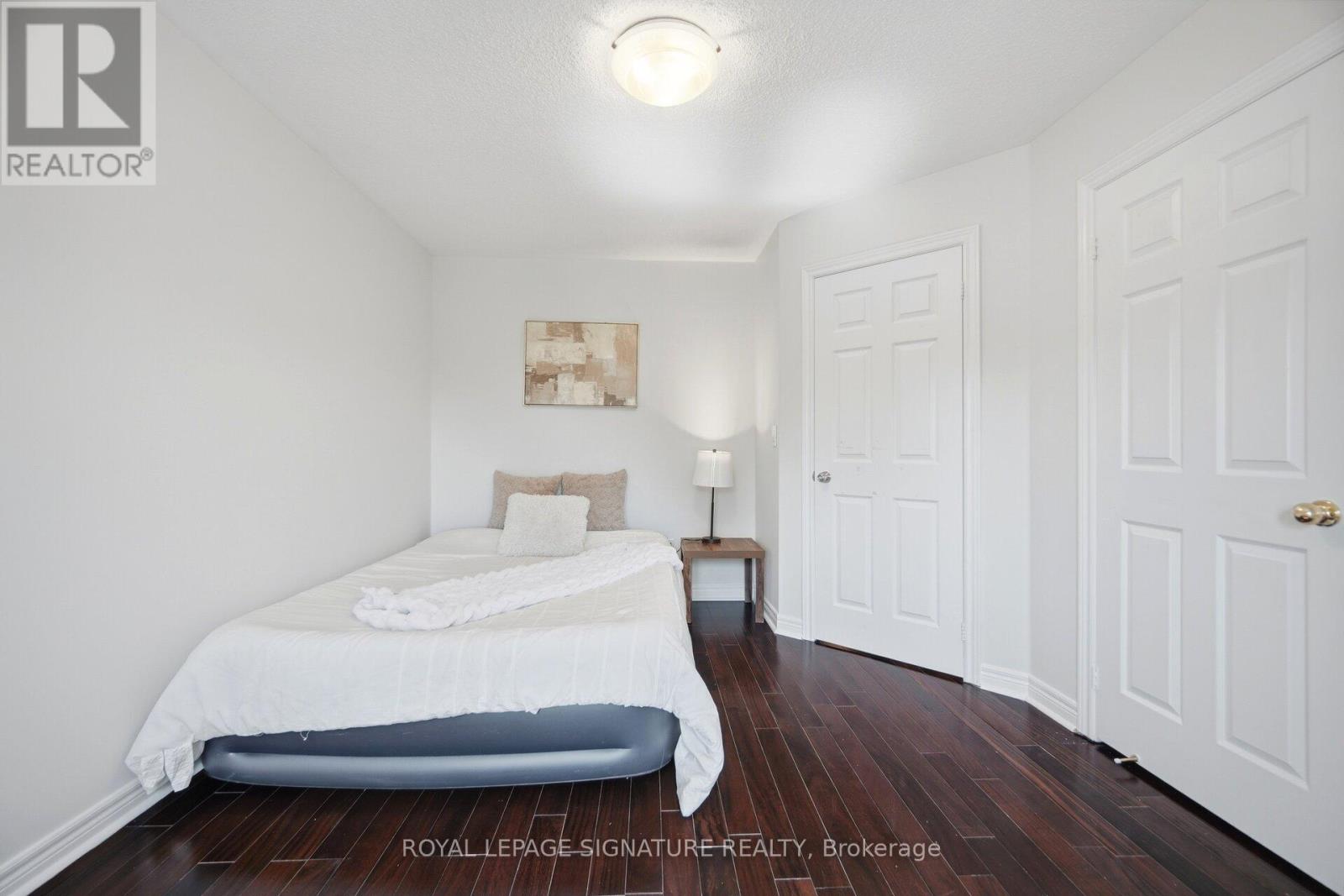 901 KNOTTY PINE GROVE - 30
