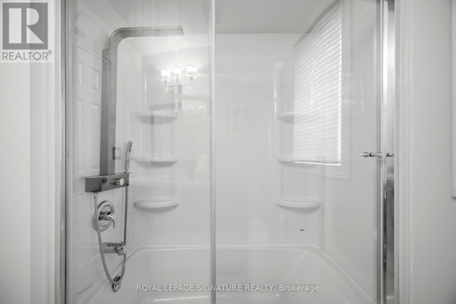 901 KNOTTY PINE GROVE - 34