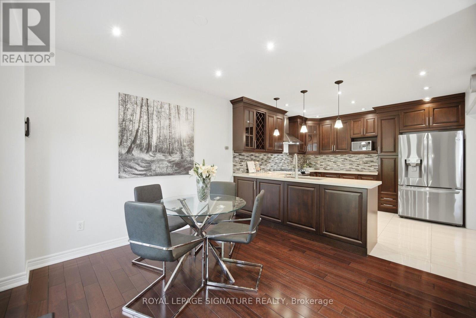 901 KNOTTY PINE GROVE - 9
