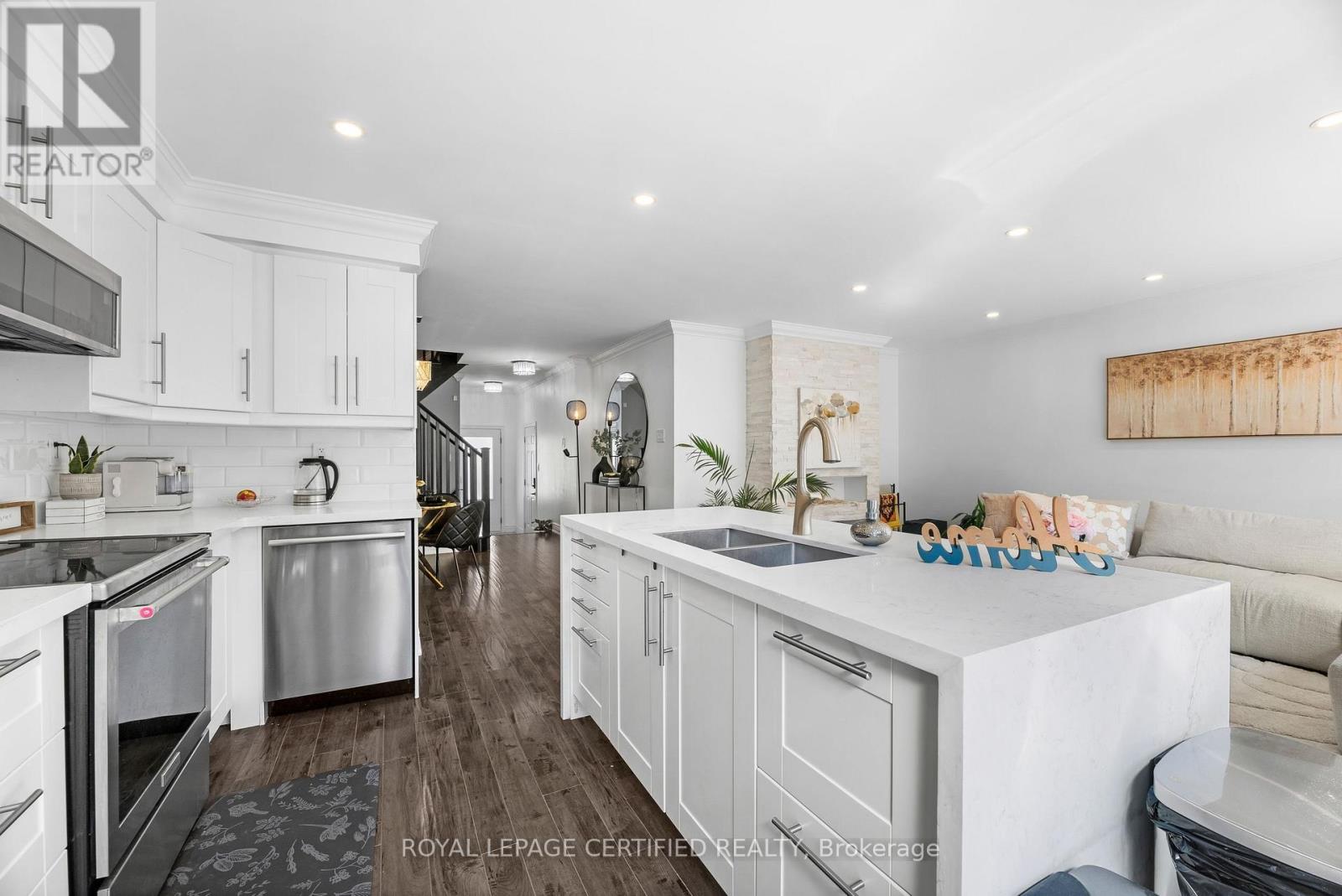 938 BURROWS GATE - 10