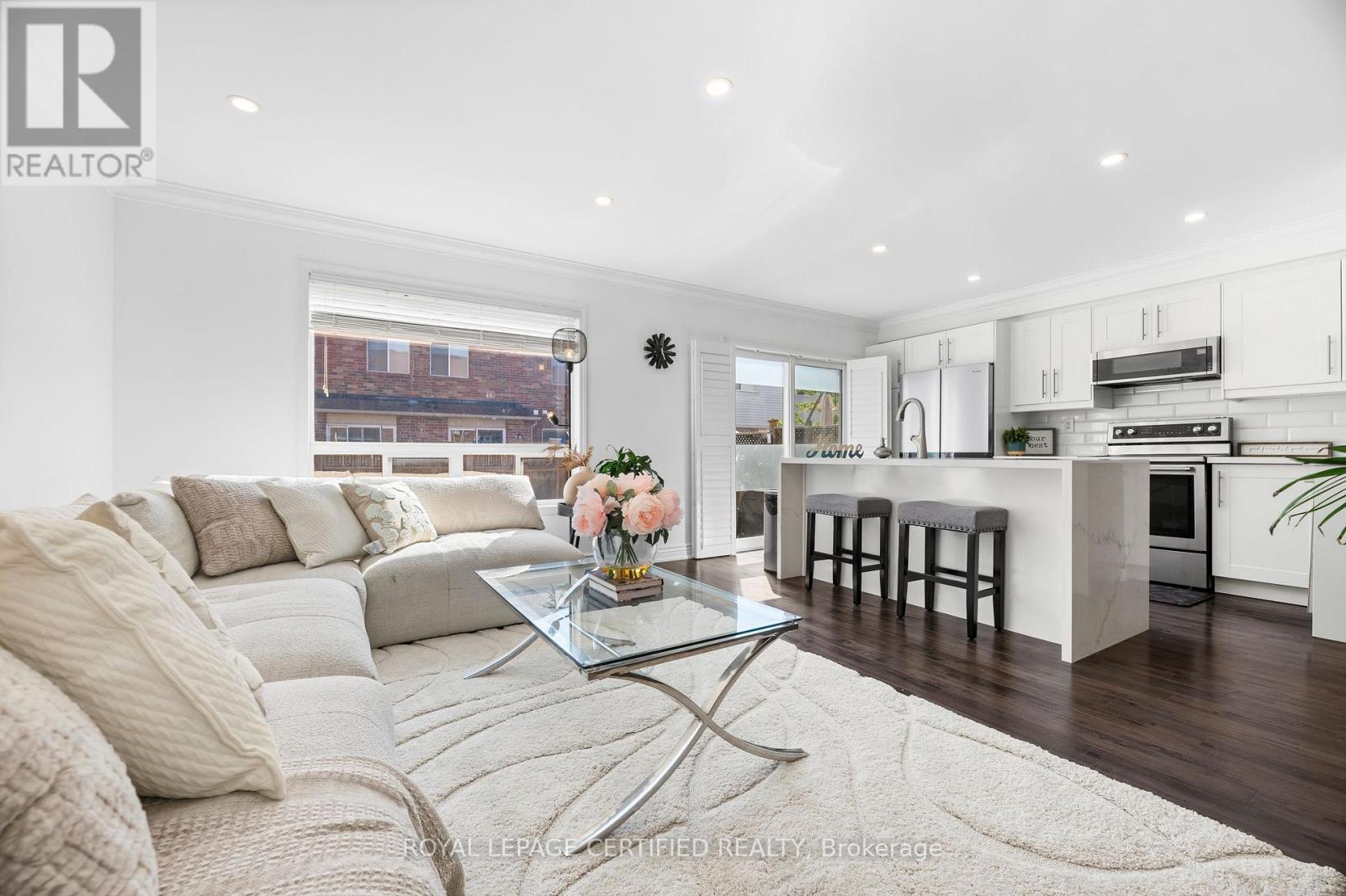 938 BURROWS GATE - 13