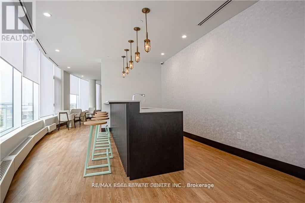 #403 2520 EGLINTON AVENUE W - 17