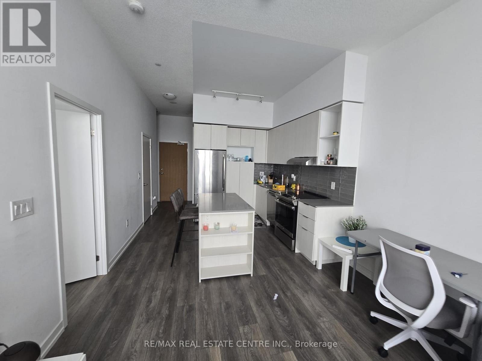 #403 2520 EGLINTON AVENUE W - 2