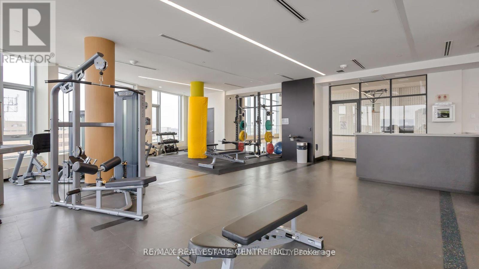 #403 2520 EGLINTON AVENUE W - 22