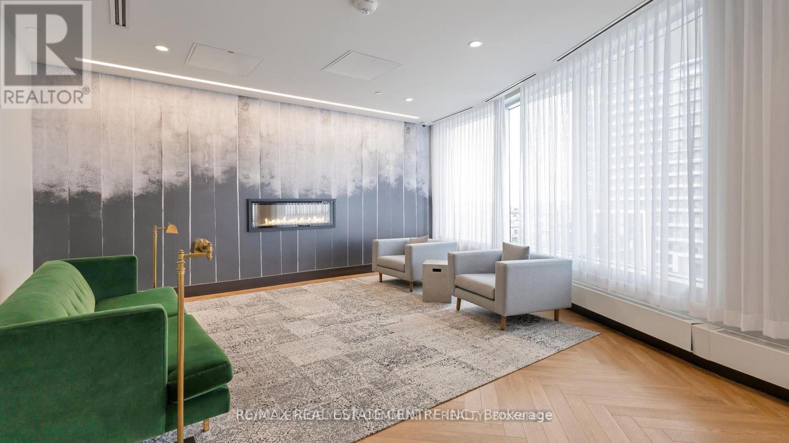 #403 2520 EGLINTON AVENUE W - 26