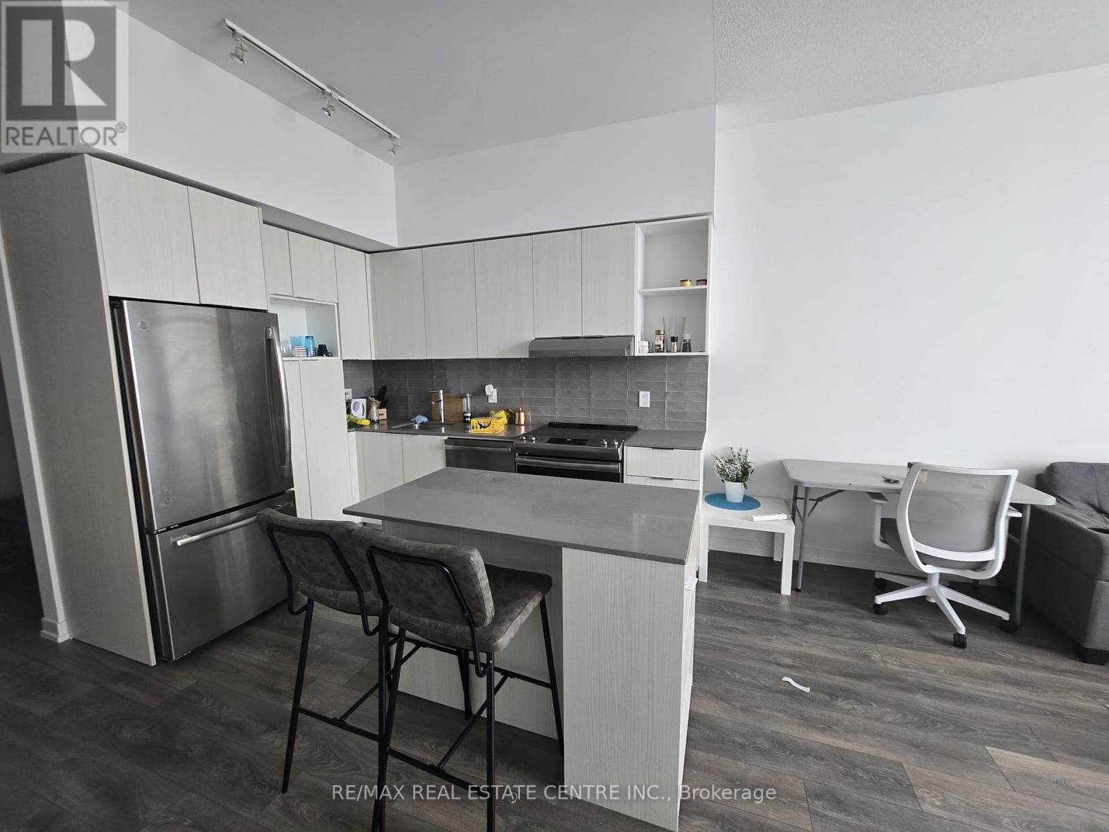 #403 2520 EGLINTON AVENUE W - 9