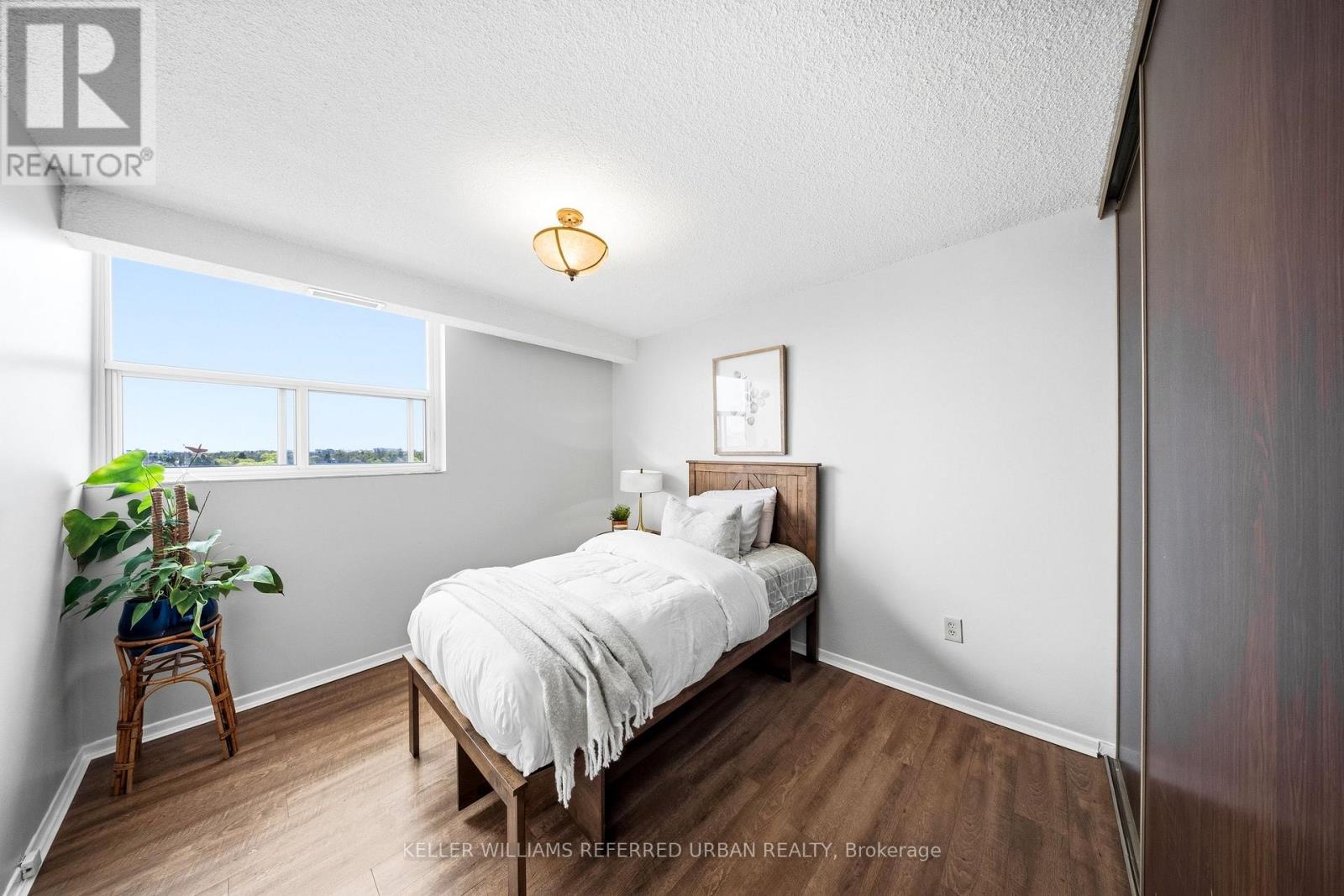 #1401 2130 WESTON ROAD - 25