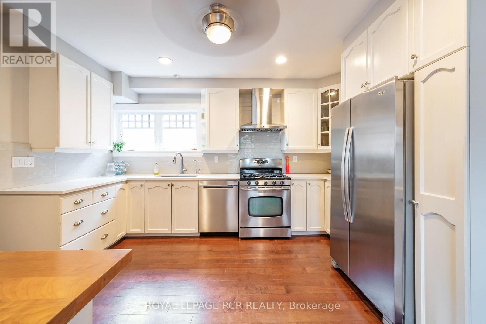 9 YORK STREET - Image 12