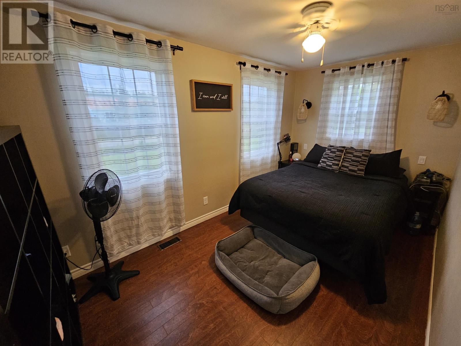 128 Robinson Road - 17