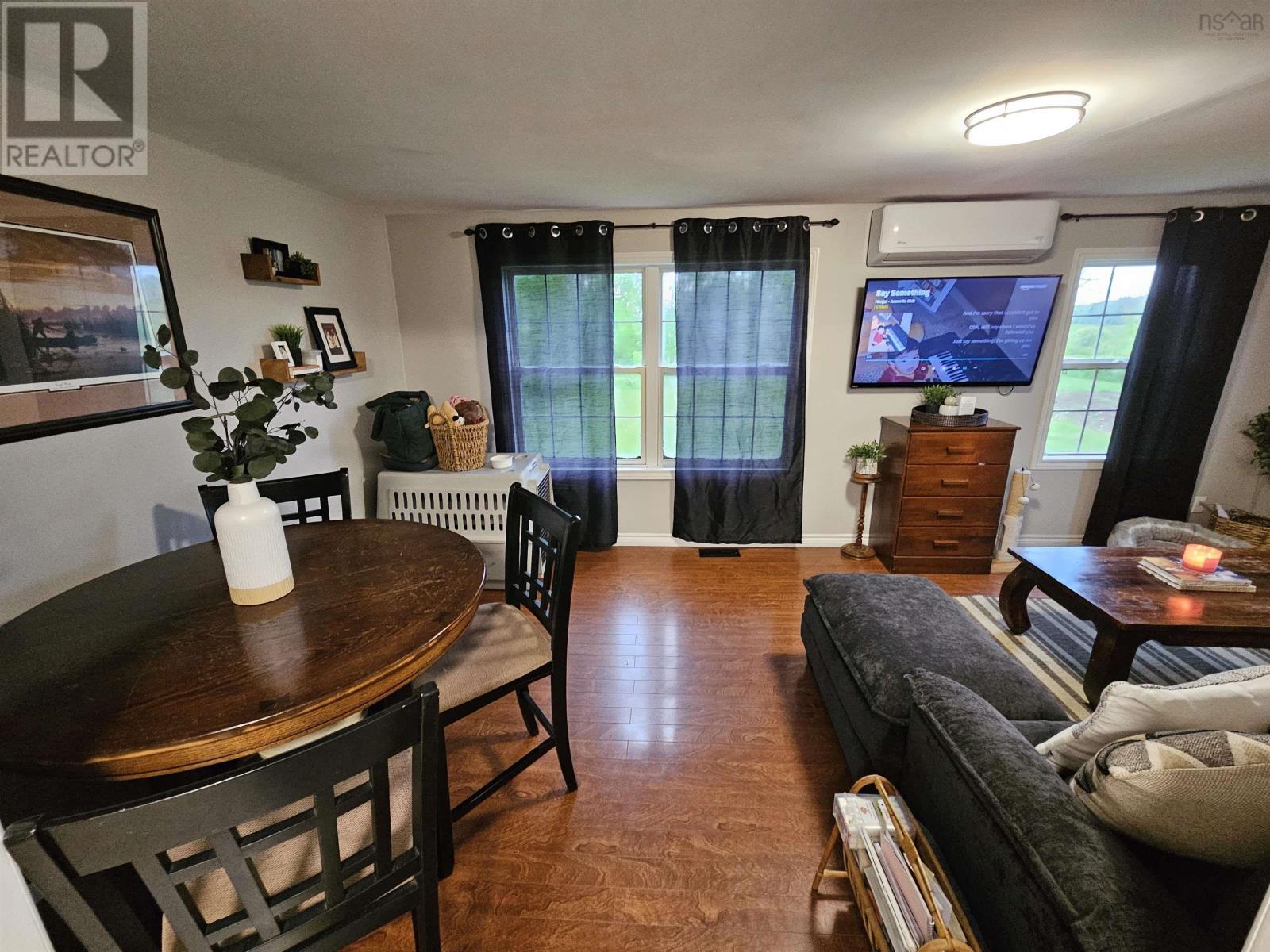 128 Robinson Road - 13