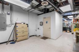 190 Smith Street, Winnipeg, MB R3C1J8 Photo 12